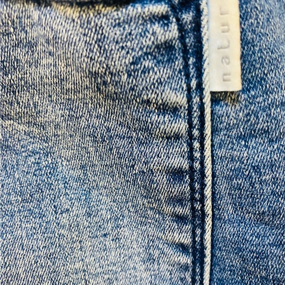 Distressed In Front and Back Nature Blue Women's Jeans - Picture 3 of 5